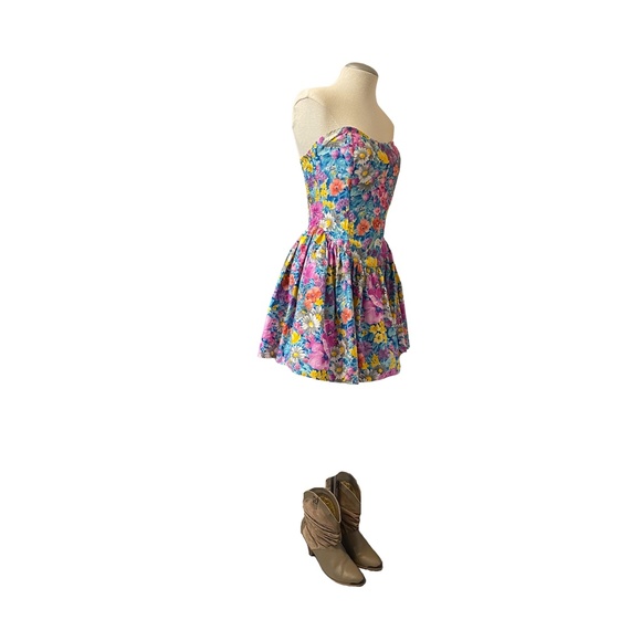 VINTAGE - STRAPLESS FLORAL MINI DRESS sz. M - Picture 2 of 9